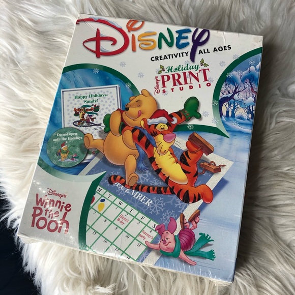 Disney Winnie the pooh holiday print studio christmas PC CD rom for kids NEW - Picture 1 of 2